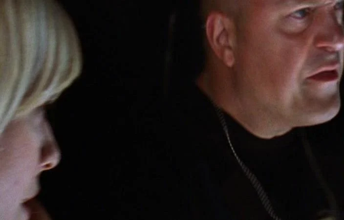 Кадры из сериала Щит (2002)